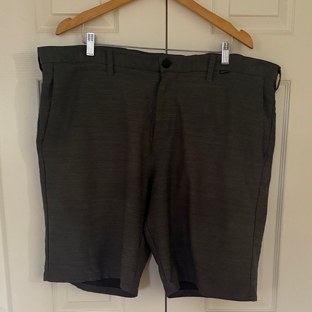 Men’s Hurley size 40 dry fit shorts